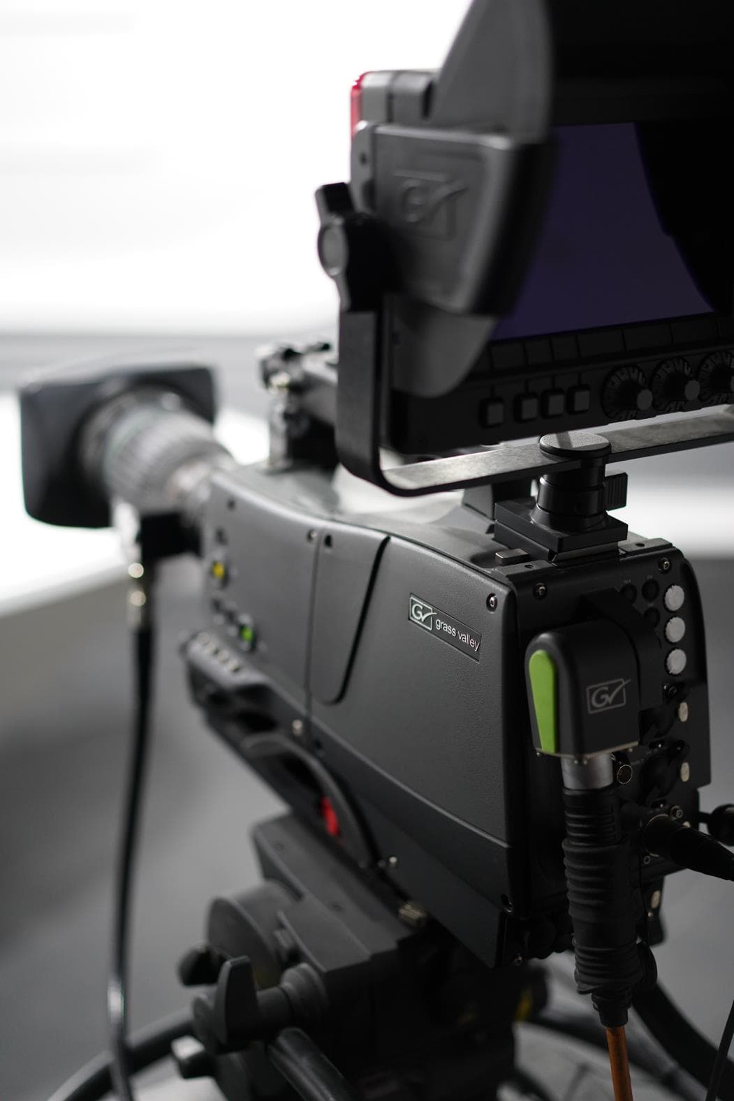 Palmomenta broadcast camera
